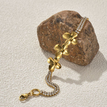 Light Luxury 18K Gold Plated Stainless Steel Flower Bracelet