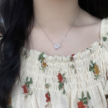 Women's Diamond Bow Heart Necklace High-end Clavicle Chain Simple And Versatile Jewelry