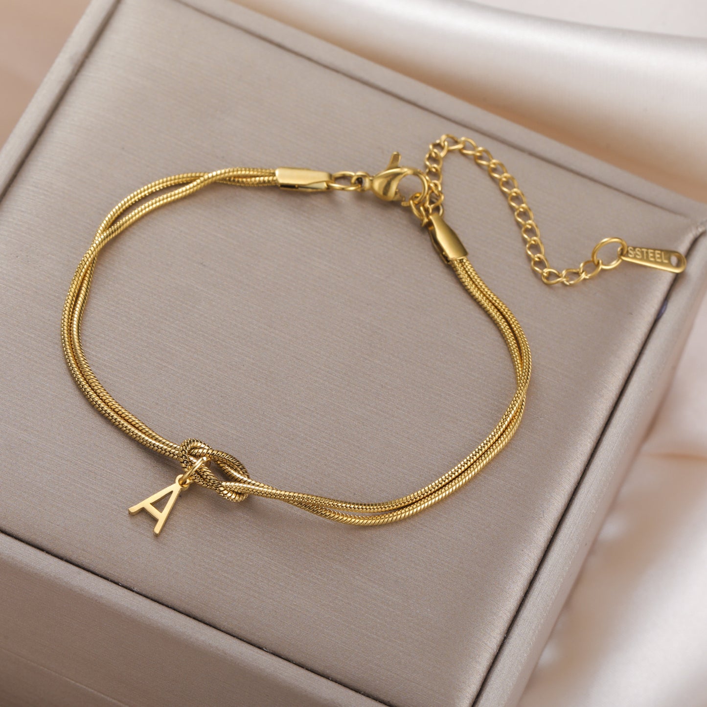 New Best-selling Wholesale 26-letter Handmade Knot Bracelets