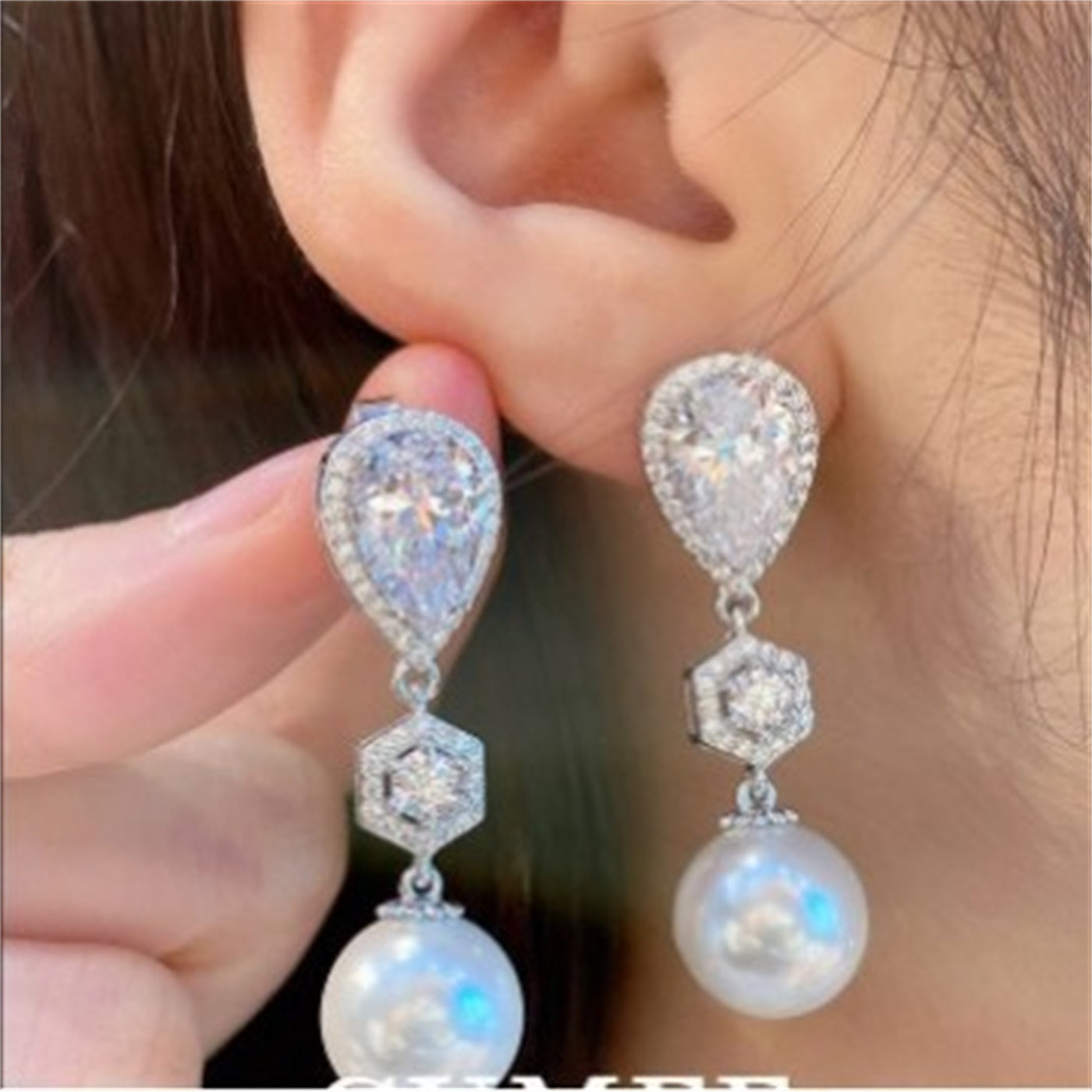 Luxurious Ornaments Inlaid With Zircon Earrings