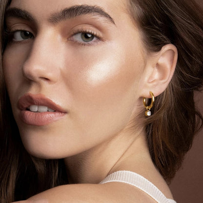 Titanium Steel Micro-Earrings pave With A Unique Delicate Design