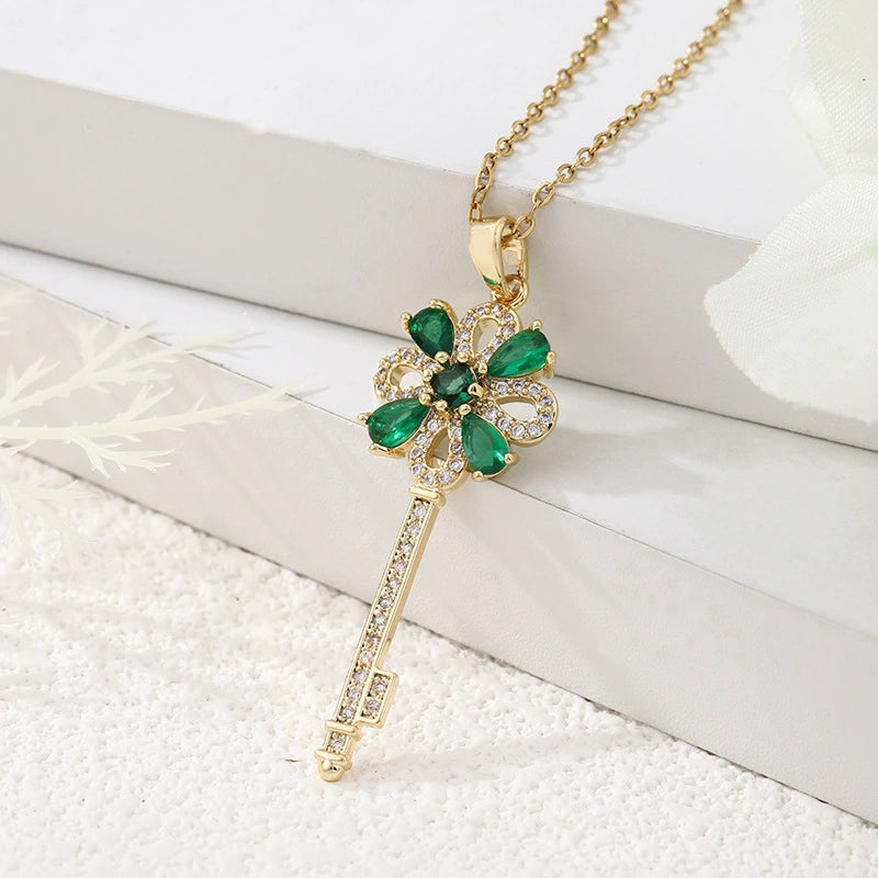 Women's Creative Retro Key Flower Necklace Clavicle Chain Jewelry